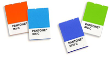 Muestras de tintas directas de la marca Pantone para papel estucado.